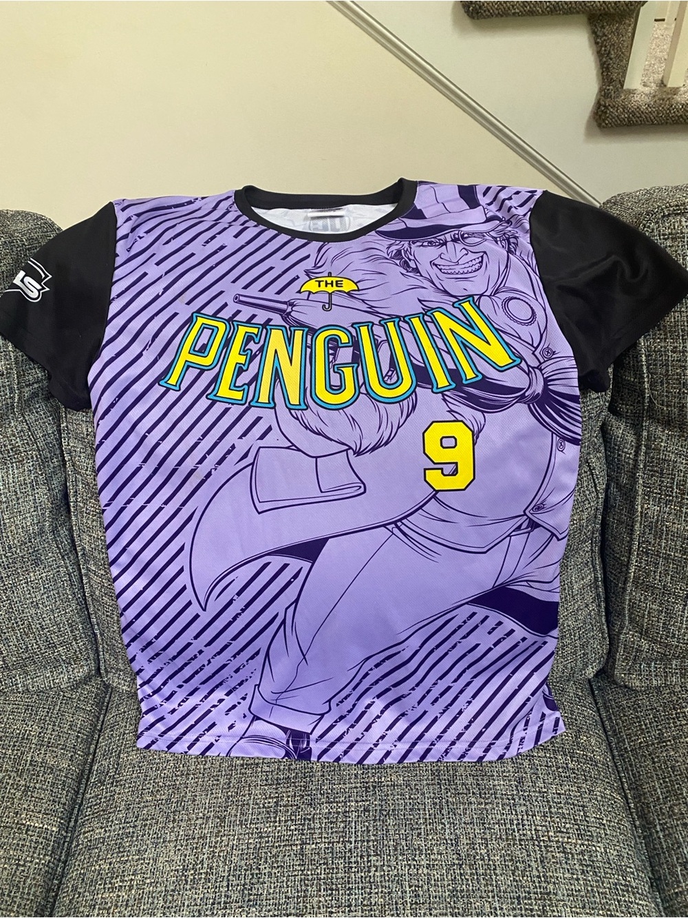 3/$22 - DC Comics The Penguin Short Sleeve Shirt, Size Adult Small